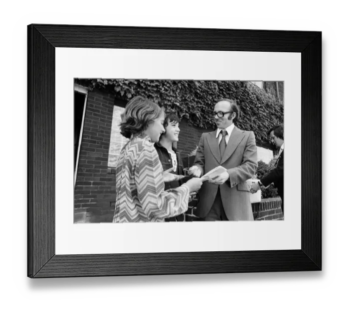 Framed Print : Nobby Stiles signs autographs for fans after signing for Preston North End F. C