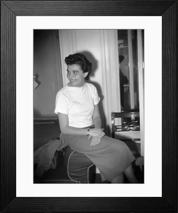 Framed Print : Italian Actresses in the UK to attend the 1952 Italian Film Festival
