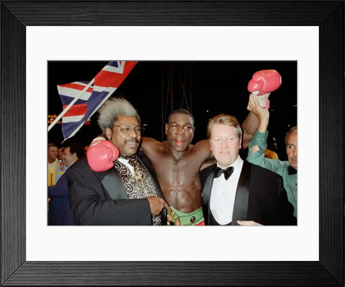 Framed Print : Oliver McCall vs. Frank Bruno, billed as The Empire Strikes Back Framed Print : Oliver McCall vs. Frank Bruno, billed as The Empire Strikes Back