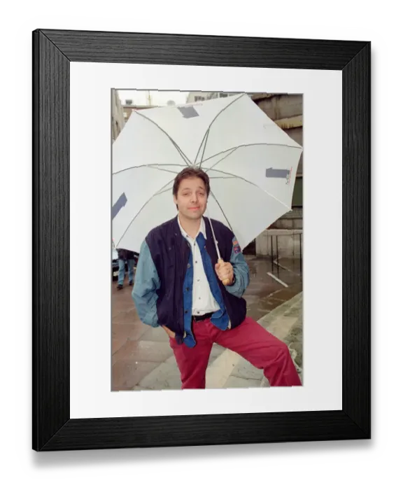 Framed Print : Mark Goodier, BBC Radio One DJ, pictured at the 1993 DJ line up photocall
