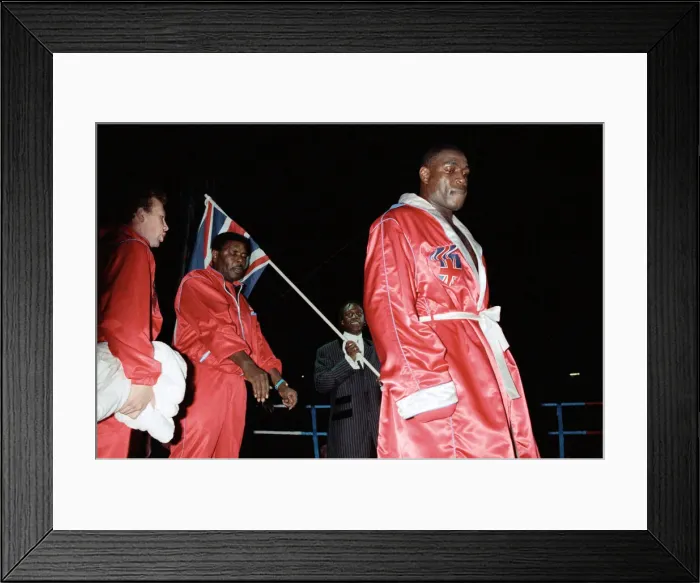 Framed Print : Oliver McCall vs. Frank Bruno, billed as The Empire Strikes Back Framed Print : Oliver McCall vs. Frank Bruno, billed as The Empire Strikes Back