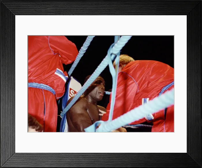 Framed Print : Oliver McCall vs. Frank Bruno, billed as The Empire Strikes Back Framed Print : Oliver McCall vs. Frank Bruno, billed as The Empire Strikes Back