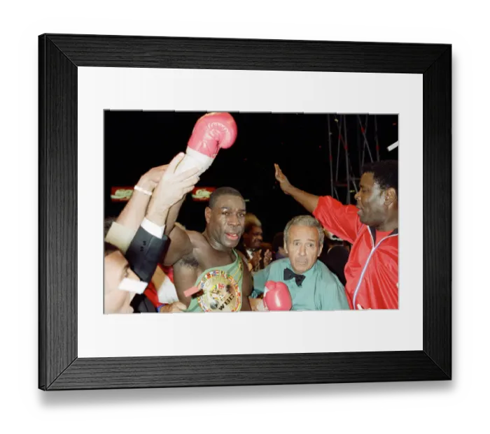 Framed Print : Oliver McCall vs. Frank Bruno, billed as The Empire Strikes Back Framed Print : Oliver McCall vs. Frank Bruno, billed as The Empire Strikes Back