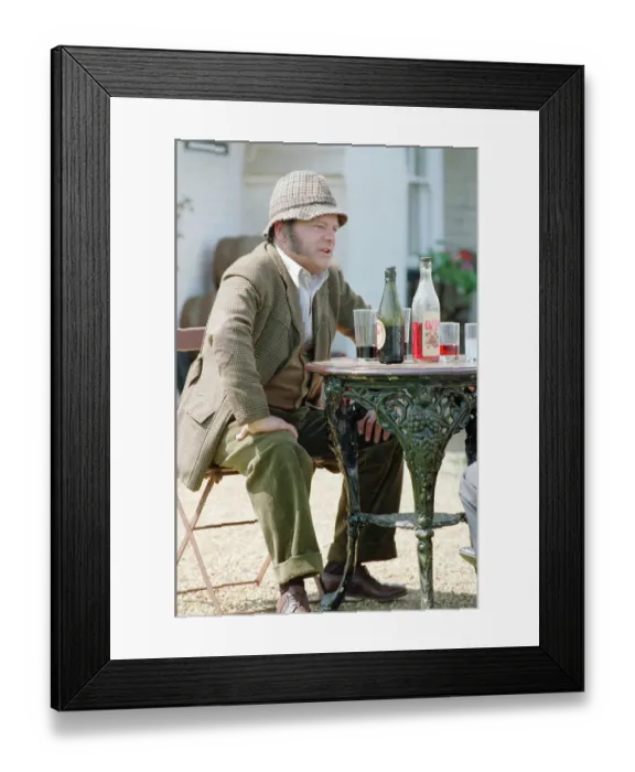 Framed Print : Actor David Jason pictured during the filming of The Darling Buds of May