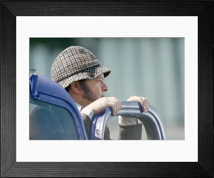 Framed Print : Actor David Jason pictured during the filming of The Darling Buds of May Framed Print : Actor David Jason pictured during the filming of The Darling Buds of May