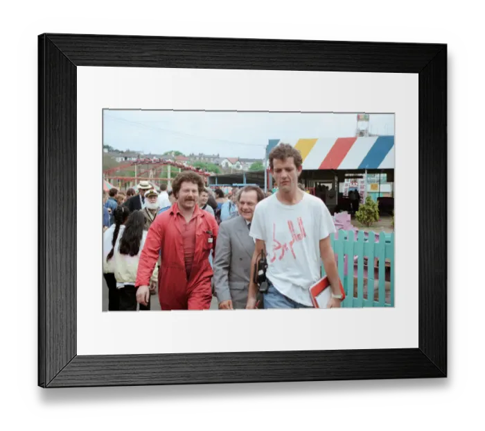 Framed Print : David Jason during the filming of the Only Fools and Horses Framed Print : David Jason during the filming of the Only Fools and Horses