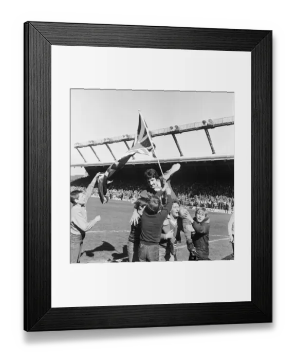 Framed Print : Liverpool Football team celebrate winning the League title after defeating Aston Villa