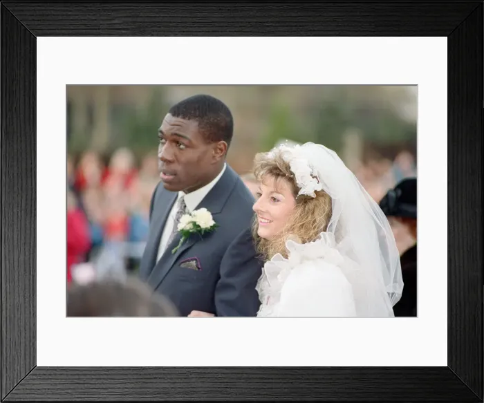 Framed Print : Frank and Laura Brunos wedding in Hornchurch, Greater London, Essex Framed Print : Frank and Laura Brunos wedding in Hornchurch, Greater London, Essex