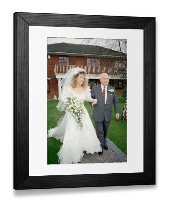 Framed Print : Frank and Laura Brunos wedding in Hornchurch, Greater London, Essex Framed Print : Frank and Laura Brunos wedding in Hornchurch, Greater London, Essex