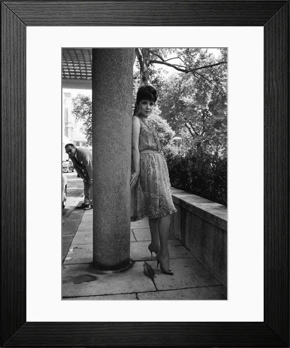 Framed Print : Gina Lollobrigida, italian actress, poses for pictures on London Embankment Framed Print : Gina Lollobrigida, italian actress, poses for pictures on London Embankment