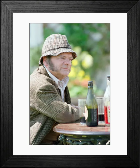 Framed Print : David Jason playing the role of Pop Larkin during the filming of Framed Print : David Jason playing the role of Pop Larkin during the filming of
