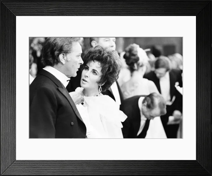 Framed Print : The Taming of the Shrew, Royal Film Performance, The Odeon, Leicester Square, London Framed Print : The Taming of the Shrew, Royal Film Performance, The Odeon, Leicester Square, London