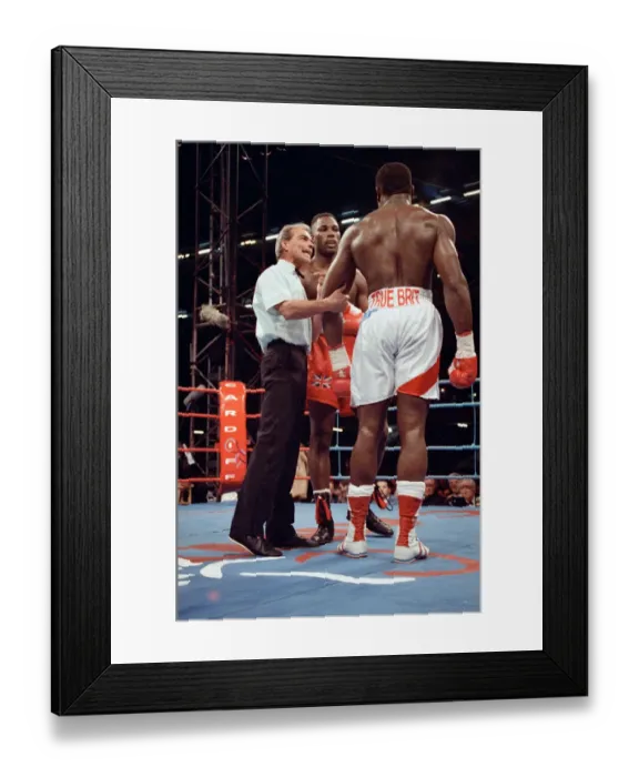 Framed Print : Lennox Lewis vs. Frank Bruno at the National Stadium, Cardiff Arms Park Framed Print : Lennox Lewis vs. Frank Bruno at the National Stadium, Cardiff Arms Park