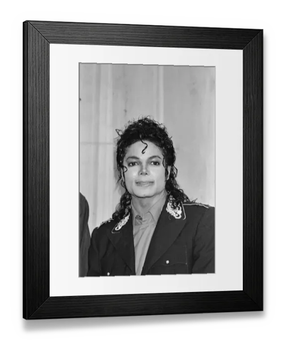 Framed Print : Michael Jackson, pictured in 1988, in London where he is entered into The Guinness World Framed Print : Michael Jackson, pictured in 1988, in London where he is entered into The Guinness World