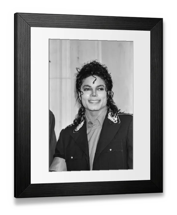 Framed Print : Michael Jackson, pictured in 1988, in London where he is entered into The Guinness World Framed Print : Michael Jackson, pictured in 1988, in London where he is entered into The Guinness World