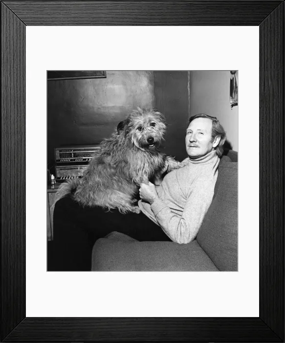 Framed Print : Actor Leslie Phillips. October 1973 Framed Print : Actor Leslie Phillips. October 1973