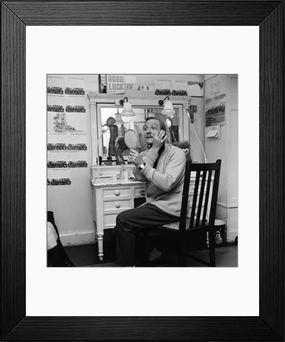 Framed Print : Leslie Phillips, star of the Man Most Likely To Framed Print : Leslie Phillips, star of the Man Most Likely To