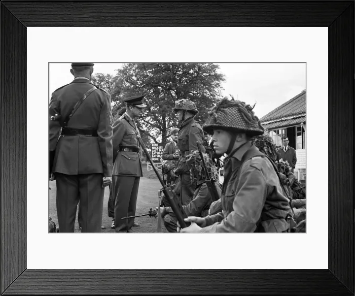 Framed Print : Prince Philip, Duke of Edinburgh, visiting the Infantry Junior Leaders Battalion at Park Framed Print : Prince Philip, Duke of Edinburgh, visiting the Infantry Junior Leaders Battalion at Park