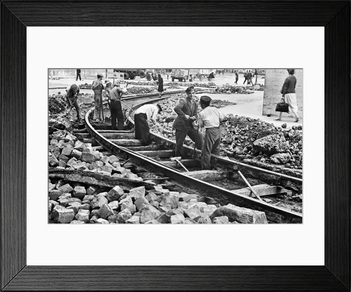 Framed Print : Scenes in Naples, southern Italy showing local people at work on the railway lines Framed Print : Scenes in Naples, southern Italy showing local people at work on the railway lines