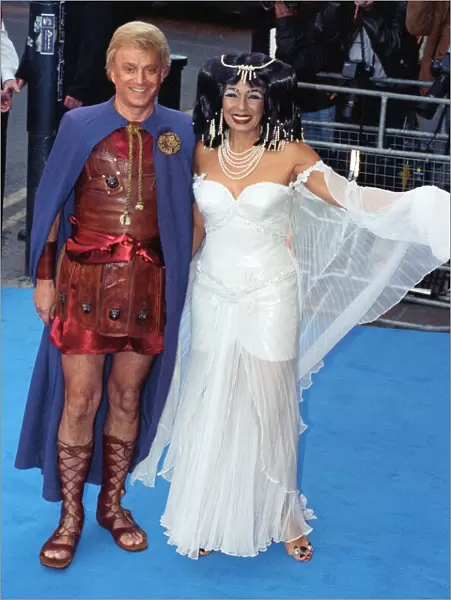 Shirley Bassey and guest arriving at Elton Johns 50th birthday party at Hammersmith