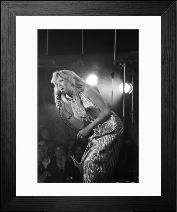 Framed Print : Amanda Lear, french singer in concert at Camden Palace, London, Wednesday 30th June 1982 Framed Print : Amanda Lear, french singer in concert at Camden Palace, London, Wednesday 30th June 1982