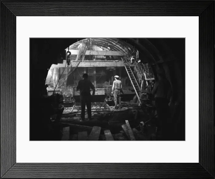 Framed Print : Construction of the Victoria Line under the streets of London 29th October 1964 Framed Print : Construction of the Victoria Line under the streets of London 29th October 1964