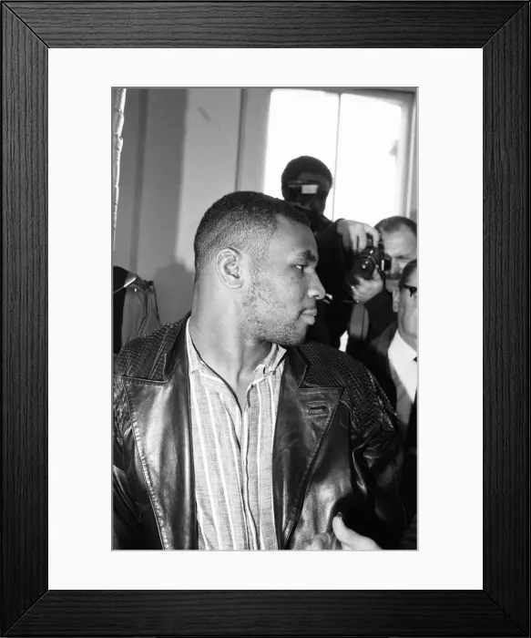 Framed Print : Mike Tyson in London to see Frank Bruno against James Quick'Tillis Framed Print : Mike Tyson in London to see Frank Bruno against James Quick'Tillis