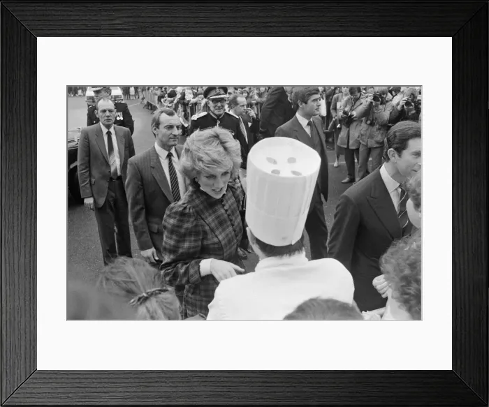 Framed Print : The Prince and Princess of Wales visit Mid Glamorgan in Wales Framed Print : The Prince and Princess of Wales visit Mid Glamorgan in Wales