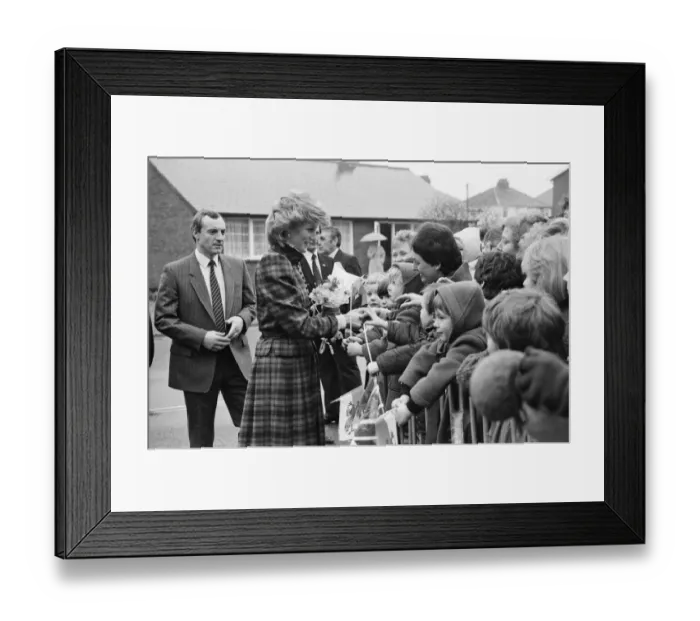 Framed Print : The Prince and Princess of Wales visit Mid Glamorgan in Wales Framed Print : The Prince and Princess of Wales visit Mid Glamorgan in Wales