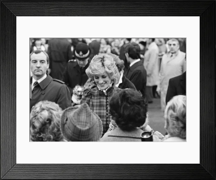 Framed Print : The Prince and Princess of Wales visit Mid Glamorgan in Wales Framed Print : The Prince and Princess of Wales visit Mid Glamorgan in Wales
