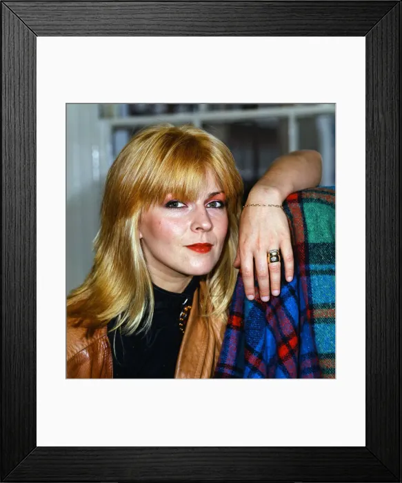 Framed Print : Singer and actress Toyah Willcox. October 1986 Framed Print : Singer and actress Toyah Willcox. October 1986