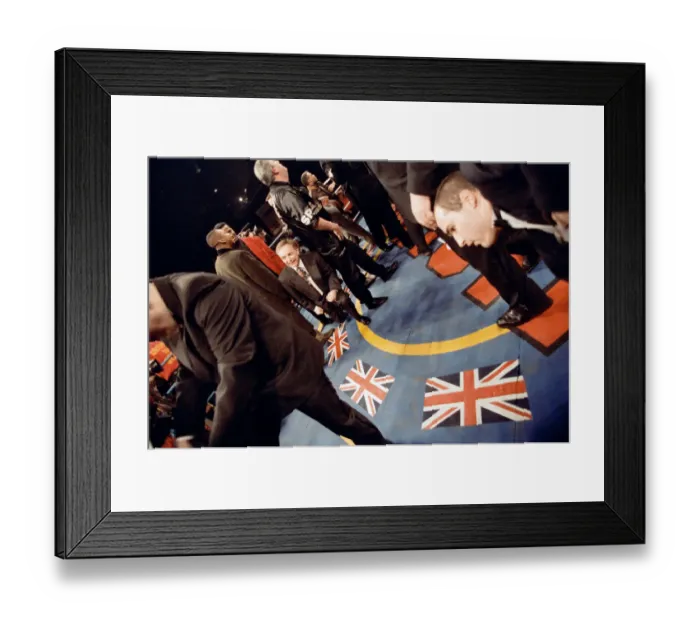 Framed Print : Lennox Lewis vs Donovan Razor'Ruddock. Lewis retained his British Framed Print : Lennox Lewis vs Donovan Razor'Ruddock. Lewis retained his British
