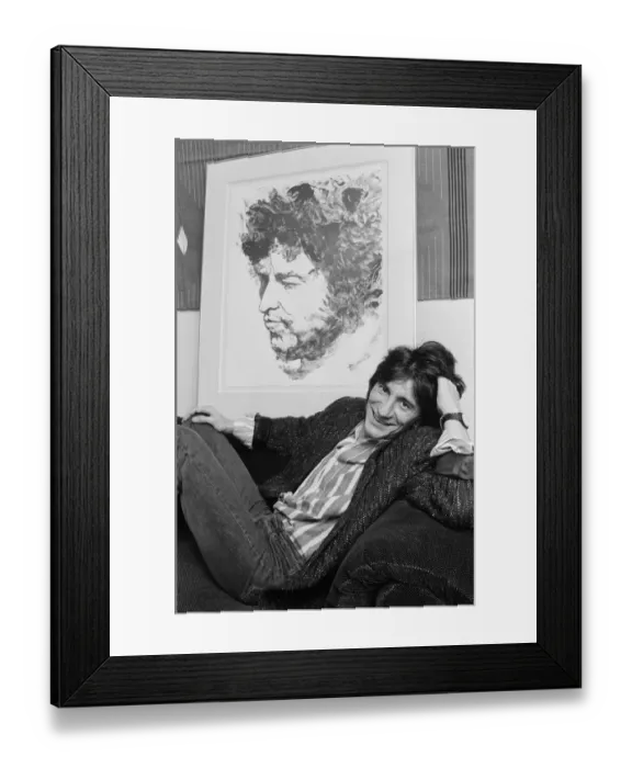 Framed Print : Ronnie Wood, pictured in 1987 with his drawings. In this picture Ronnie