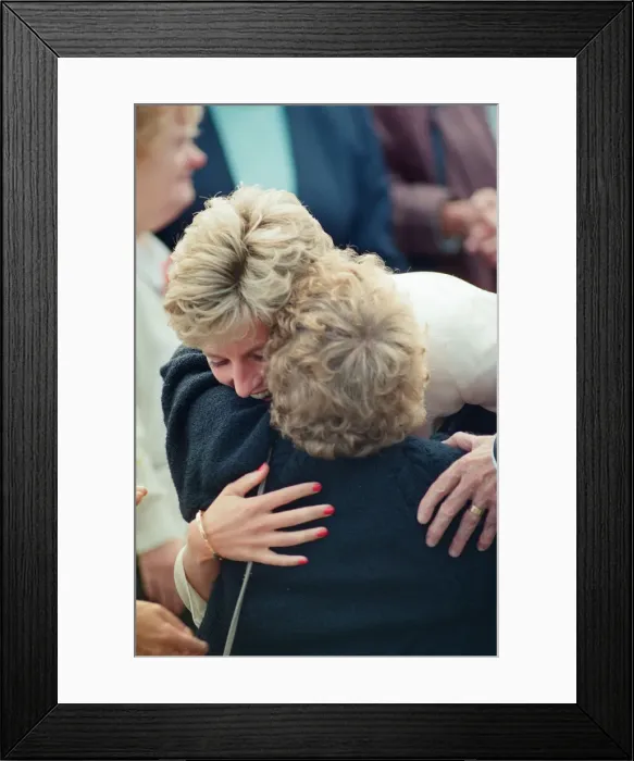 Framed Print : HRH The Princess of Wales, Princess Diana, visits the thermal clothing expert company