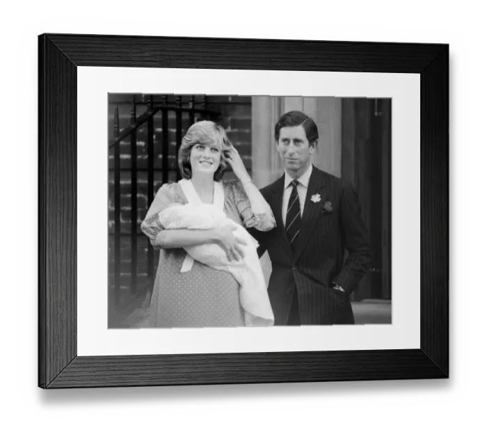 Framed Print : Princess of Wales holds her new born baby son William and Prince Charles at St. Marys Hospital