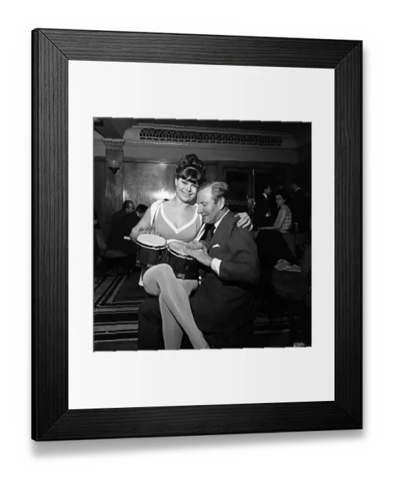Framed Print : The cast members of a new show at the Royal Court Theatre, Liverpool Framed Print : The cast members of a new show at the Royal Court Theatre, Liverpool