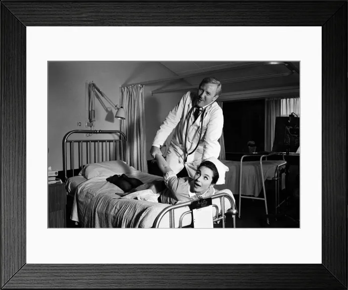 Framed Print : Leslie Phillips and Shirley Anne Field on the set of Doctor in Clover Framed Print : Leslie Phillips and Shirley Anne Field on the set of Doctor in Clover