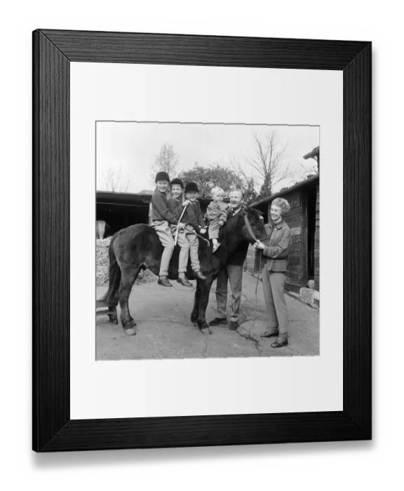 Framed Print : Actor Leslie Phillips with his wife Penelope Bartley and their four children, Caroline