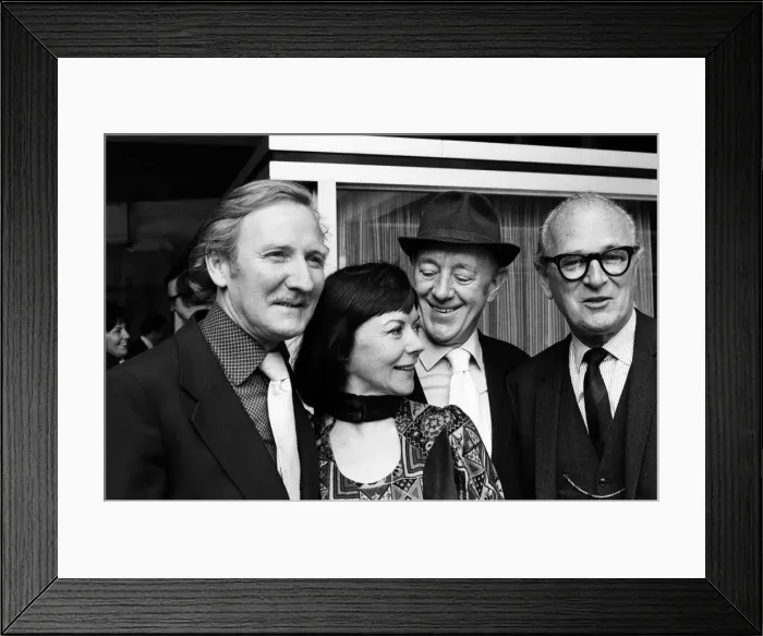 Framed Print : A deputation of leading actors and actresses presented a letter of protest over Framed Print : A deputation of leading actors and actresses presented a letter of protest over