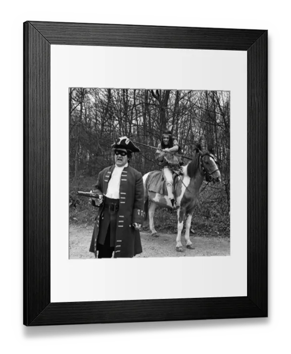 Framed Print : Filming for the Val Doonican show on ITV taking place at Newgate Street, Hertfordshire Framed Print : Filming for the Val Doonican show on ITV taking place at Newgate Street, Hertfordshire