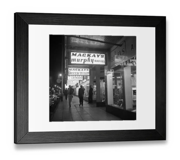 Framed Print : Police patrolling outside Mackays department store on Commissioners Street in Cape Town