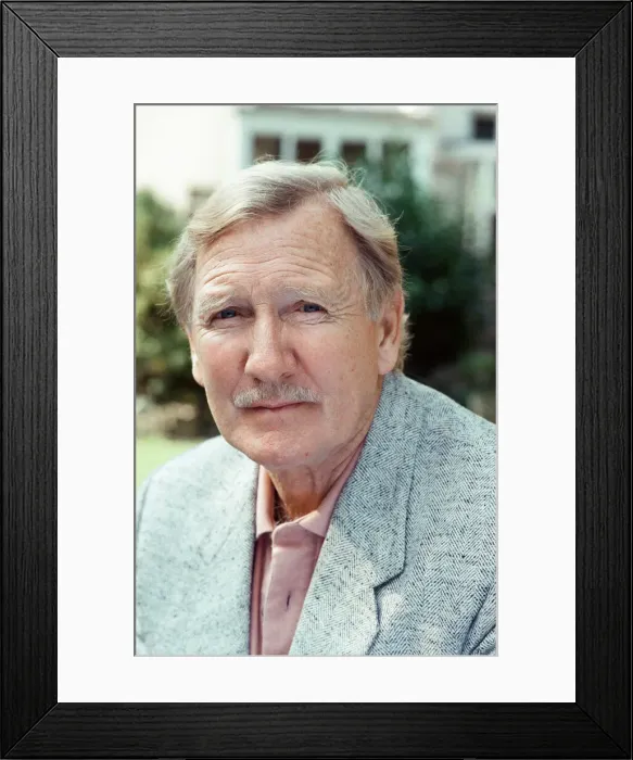 Framed Print : Actor Leslie Phillips. 18th September 1989 Framed Print : Actor Leslie Phillips. 18th September 1989
