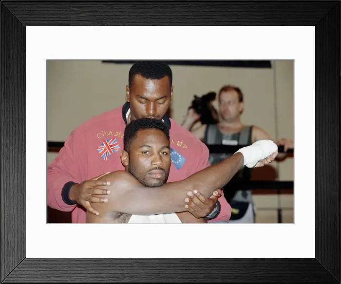 Framed Print : Lennox Lewis training ahead of his world title bout with Tony Tucker. Circa May1993 Framed Print : Lennox Lewis training ahead of his world title bout with Tony Tucker. Circa May1993