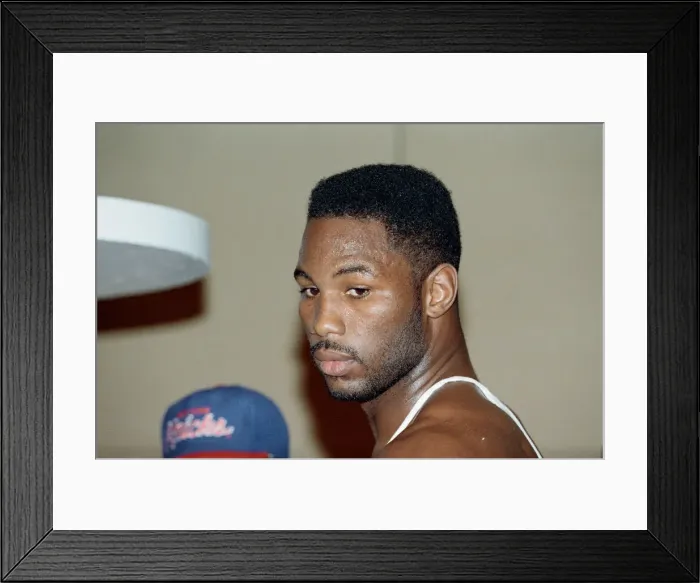 Framed Print : Lennox Lewis training ahead of his world title bout with Tony Tucker. Circa May1993 Framed Print : Lennox Lewis training ahead of his world title bout with Tony Tucker. Circa May1993