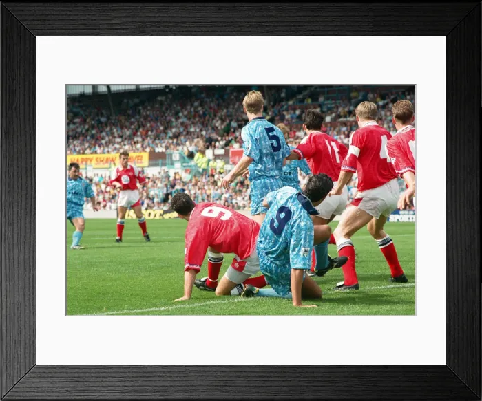 Framed Print : English Premier League match, Coventry City 2 -1 Middlesbrough held at Highfield Road Framed Print : English Premier League match, Coventry City 2 -1 Middlesbrough held at Highfield Road