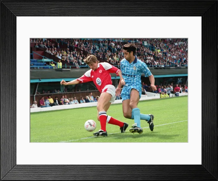 Framed Print : English Premier League match, Coventry City 2 -1 Middlesbrough held at Highfield Road