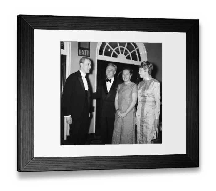 Framed Print : Hugh Cudlipp, Chairman, Daily Mirror Newspapers and wife Jodi Hyland greet Anthony Framed Print : Hugh Cudlipp, Chairman, Daily Mirror Newspapers and wife Jodi Hyland greet Anthony