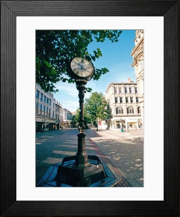 Framed Print : 10am on Queen Street, Cardiff, empty on the day of the funeral of Diana Framed Print : 10am on Queen Street, Cardiff, empty on the day of the funeral of Diana