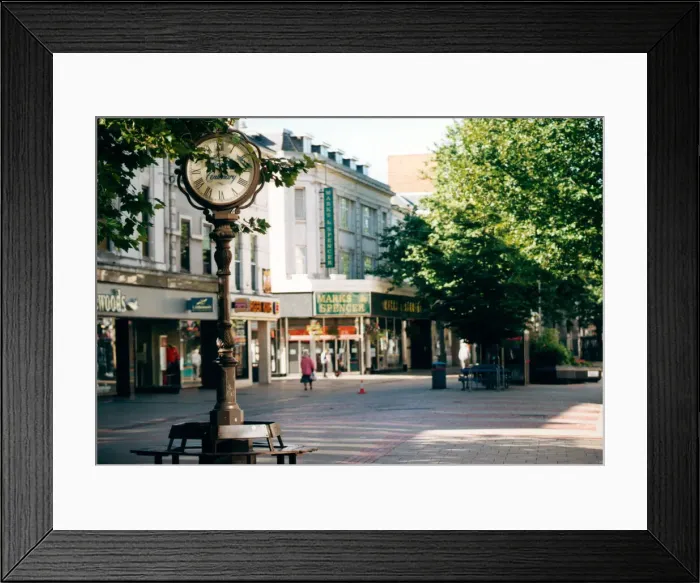 Framed Print : 10am on Queen Street, Cardiff, empty on the day of the funeral of Diana