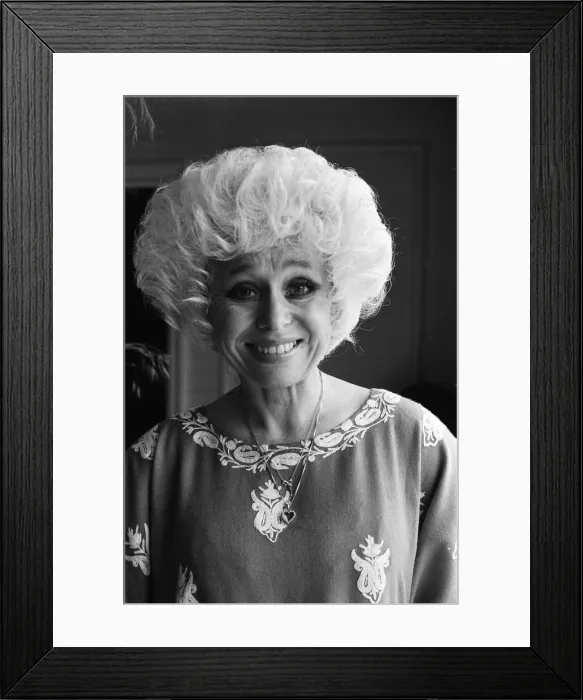 Framed Print : Actress Barbara Windsor. 22nd April 1978